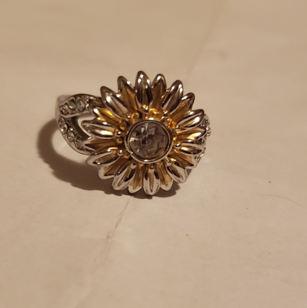 Sunflower ring